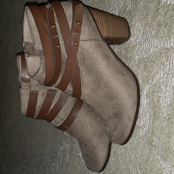 Material Girl Shoes - Material Girl boots brown super cute